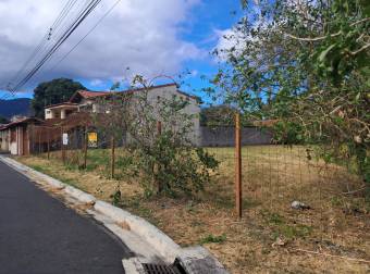 Flat Lot for Sale in Santa Ana Pozos Residential Area