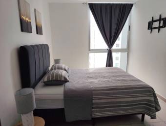 Furnished apartment for rent in Cinco Esquinas, Tibás.