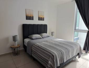 Furnished apartment for rent in Cinco Esquinas, Tibás.