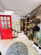 Spacious Detached House for Sale in Santa Ana Center