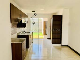 Venta de Casa en CONDOMINIO CIUDAD DEL VALLE en El Guarco-El Tejar. RAH 27-468