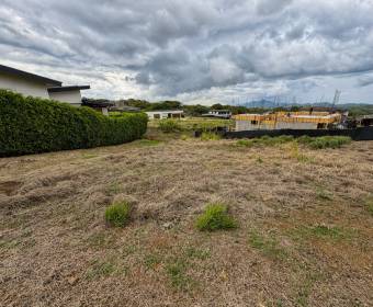 Lote de 628 m2 en condominio Hacienda Espavel en La Guacima.