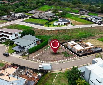 Lote de 628 m2 en condominio Hacienda Espavel en La Guacima.