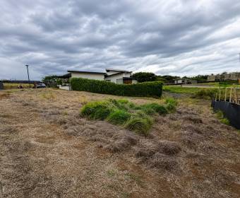 Lote de 628 m2 en condominio Hacienda Espavel en La Guacima.