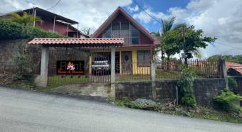 Venta de Casa de Montaña en Acosta-Guaitil-San José. RAH 27-425