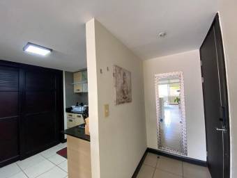 Venta de Apartamento en Avalon Country-Santa Ana. RAH 27-416
