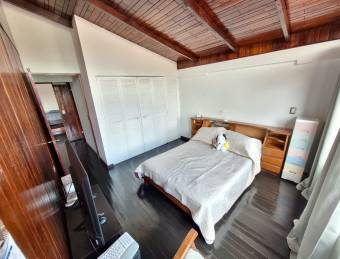 VENTA DE TERRENO CON 1 CASA Y 1 APARTAMENTO HEREDIA CENTRO 1 PLANTA