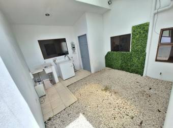 VENTA DE TERRENO CON 1 CASA Y 1 APARTAMENTO HEREDIA CENTRO 1 PLANTA