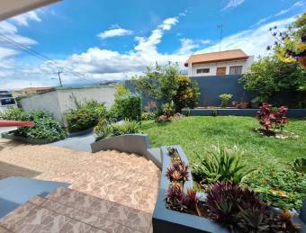 VENTA DE TERRENO CON 1 CASA Y 1 APARTAMENTO HEREDIA CENTRO 1 PLANTA