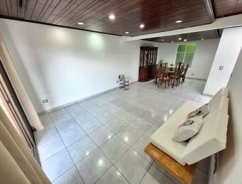 VENTA DE TERRENO CON 1 CASA Y 1 APARTAMENTO HEREDIA CENTRO 1 PLANTA