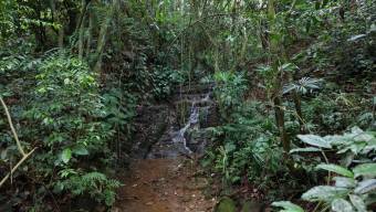 SE VENDE TERRENO LISTO PARA CONSTRUIR CON AGUA PROPIA Y EXCELENTE UBICACION