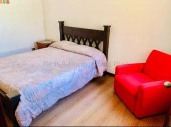 Venta de Casa en Condominio Brasil de Santa Ana. RAH 27-467