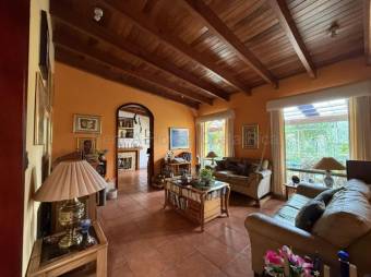 Venta de Casa en San Isidro de Heredia. RAH 27-441