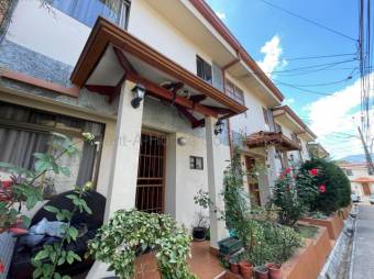 Venta de Casa en Zapote, San José. RAH 27-438
