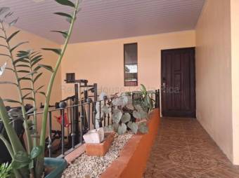 Venta de Casa en Guadalupe-Mata de Plátano. RAH 27-482