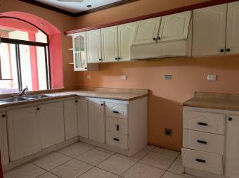 Se Vende Casa en urbanización Biamonte Vásquez de Coronado, San Isidro, San José