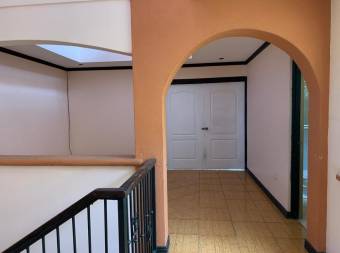 Se Vende Casa en urbanización Biamonte Vásquez de Coronado, San Isidro, San José