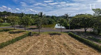 Se Vende Lote de 952 m2 en Místico Comunidad de Playa, Playa Hermosa de Garabito NJA1430GR
