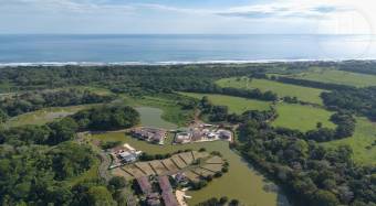 Se Vende Lote de 952 m2 en Místico Comunidad de Playa, Playa Hermosa de Garabito NJA1430GR