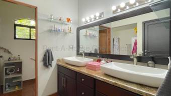 Venta de Casa AMUEBLADA en Poás-Carrillos de Alajuela. RAH 27-491
