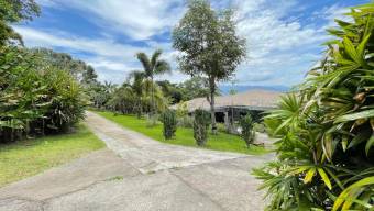 Venta de Casa AMUEBLADA en Poás-Carrillos de Alajuela. RAH 27-491