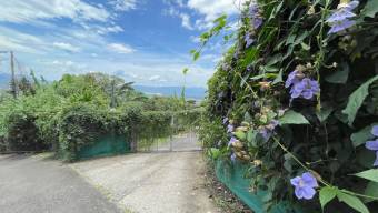 Venta de Casa AMUEBLADA en Poás-Carrillos de Alajuela. RAH 27-491