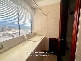 Escazú apartamento en alquiler Trejos Montealegre /2 dormitorios