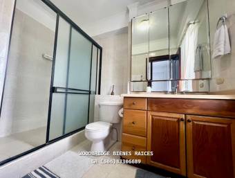 Escazú apartamento en alquiler Trejos Montealegre /2 dormitorios