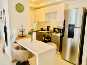 Alquiler de Apartamento Moderno AMUEBLADO en San Sebastián, San José. RAH 27-461