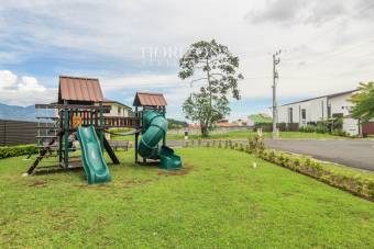 Residencia de Lujo en Venta en Condominio Tierras del Este Curridabat noj981
