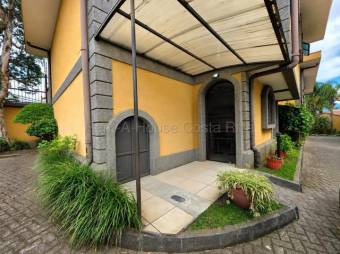 Venta de Casa Adosada en Ulloa-Heredia. RAH 27-505 Venta de Casa Adosada en Ulloa-Heredia. RAH 27-505