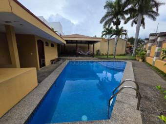 Venta de Casa Adosada en Ulloa-Heredia. RAH 27-505 Venta de Casa Adosada en Ulloa-Heredia. RAH 27-505