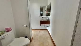 Venta de Casa de Lujo en Calle El Bajo-La Guácima de Alajuela. RAH 27-504 Venta de Casa de Lujo en Calle El Bajo-La Guácima de Alajuela. RAH 27-504