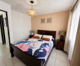 Casa de 2 plantas en venta en Condominio La Valencia, San Pablo de Heredia