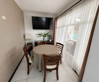Casa de 2 plantas en venta en Condominio La Valencia, San Pablo de Heredia