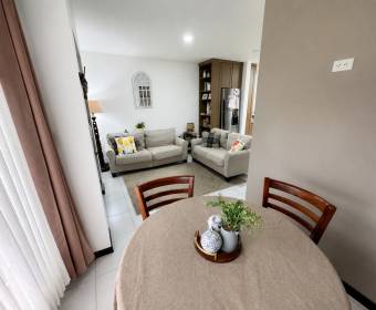 Casa de 2 plantas en venta en Condominio La Valencia, San Pablo de Heredia