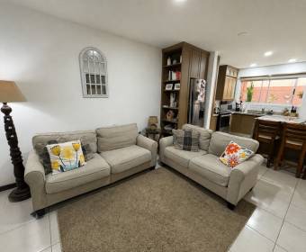 Casa de 2 plantas en venta en Condominio La Valencia, San Pablo de Heredia