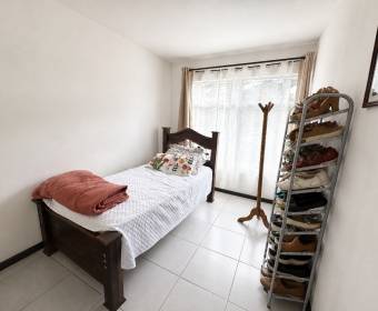 Casa de 2 plantas en venta en Condominio La Valencia, San Pablo de Heredia