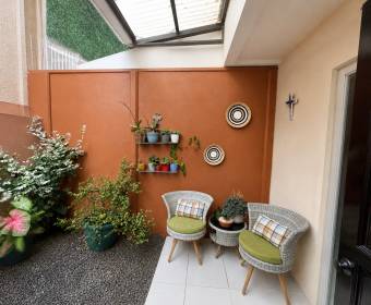 Casa de 2 plantas en venta en Condominio La Valencia, San Pablo de Heredia