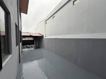 VENTA Casa en Los Yoses Sur  Ubicación Premium, Amplios Espacios y Estilo Urbano