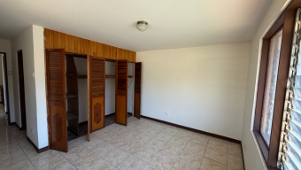 VENTA Casa en Los Yoses Sur  Ubicación Premium, Amplios Espacios y Estilo Urbano