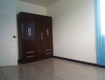 Se alquila apartamento en San Francisco Heredia 