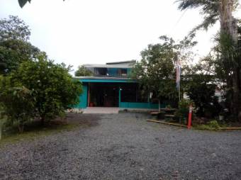 CG-20-1404.  Cómoda Casa en Venta.  En Guápiles. 