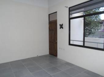 se alquilda bonito apartamento en Altos de Guadalupe