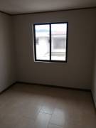 Se alquila apartamento recien remodelado  a 300 metros de UCIMEDN 20-2129