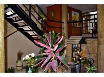 V#234 Espectacular Casa en Alquiler/Alajuela