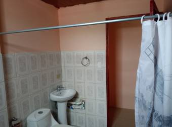 Se alquila apartamento no hay espacio para mascotas.