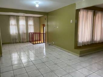 Venta de casa con excelente ubicación en Calle Blancos #22-147