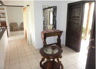 V#519 Espectacular Casa en Venta en Residencial Vista Real.