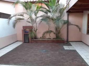 Hermosa Y Amplia casa